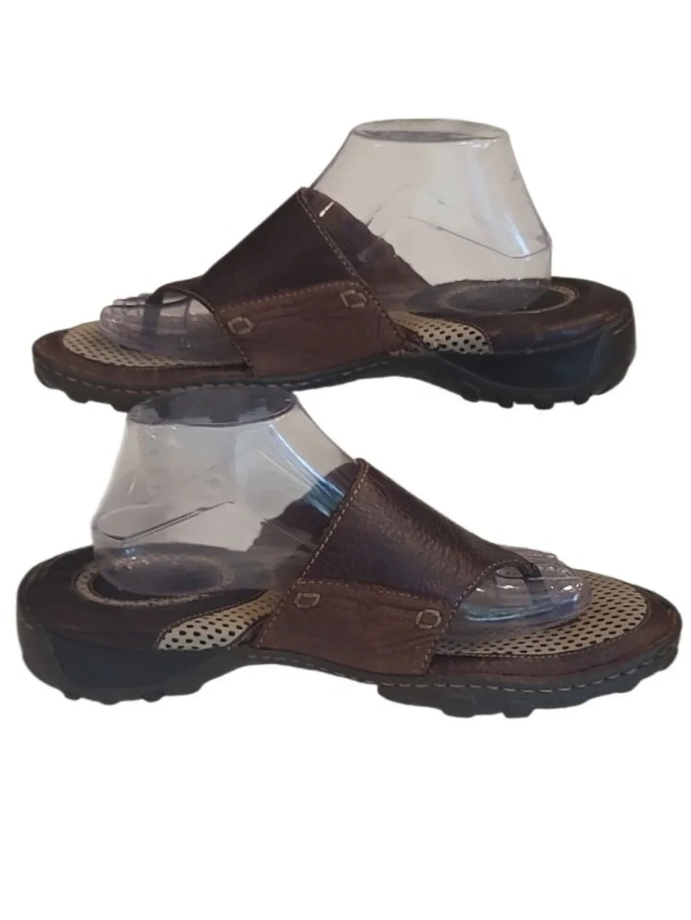 Born Pebbled Leather Slide On Sandals Perforated Footbed Rubber Traction Sole